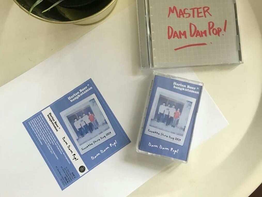 Tampilan kaset berisikan album Harlan Boer X Bangkutaman